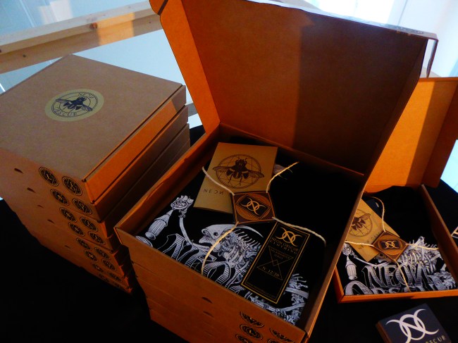 NeonObscur_Exposition_Katabasis_00000