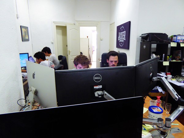 NeonObscur_Jacker_Strip_Show_005