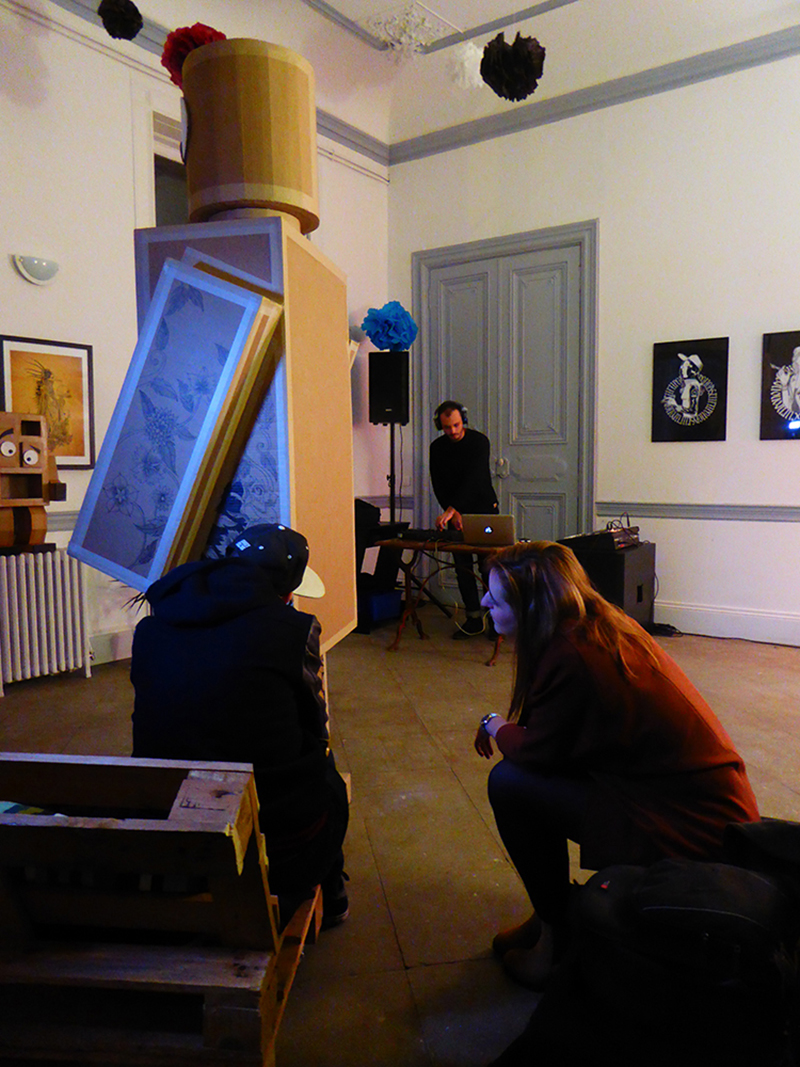 Perfornace_Live_Neon_Obscur_010