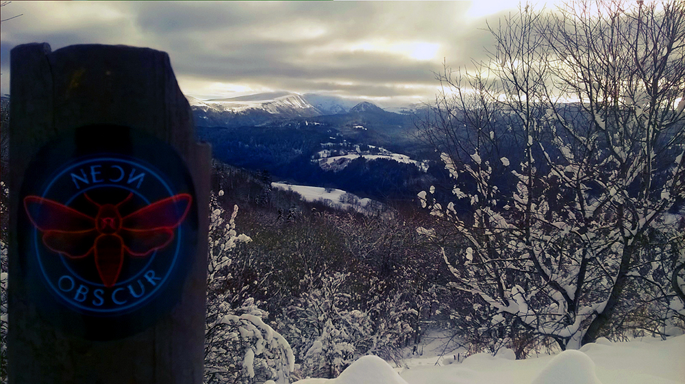 03_neon_obscur_sticker