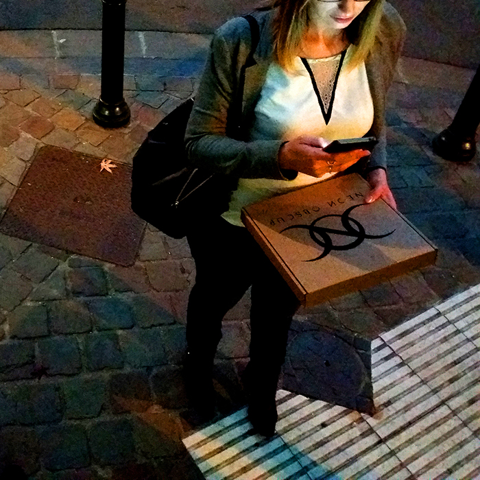 009 Neon_Obscur_Nevan_in_84_C